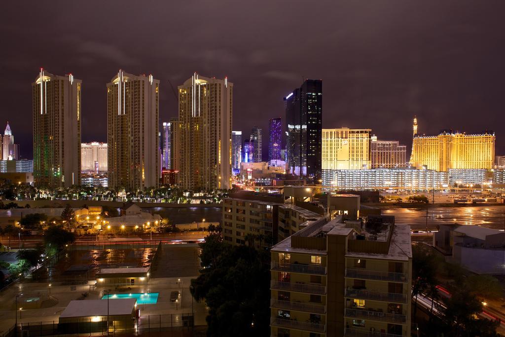 Wyndham Grand Desert Resort Las Vegas Eksteriør bilde