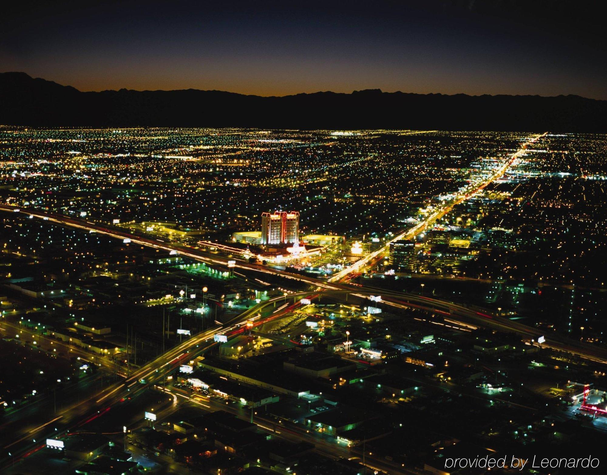 Wyndham Grand Desert Resort Las Vegas Eksteriør bilde